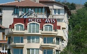 Хотел Авис